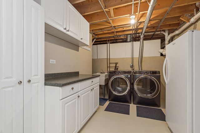 17915 Crooked Creek Court, Orland Park, IL 60467