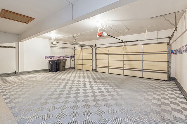 17915 Crooked Creek Court, Orland Park, IL 60467