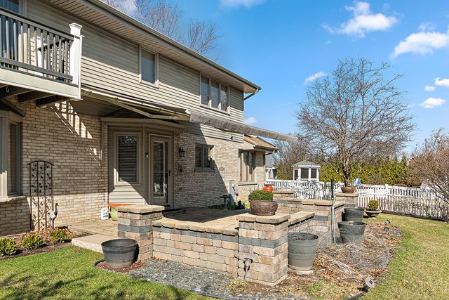 17915 Crooked Creek Court, Orland Park, IL 60467