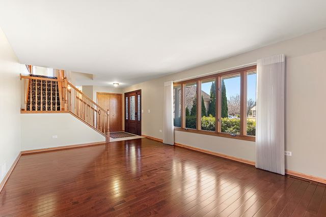 17915 Crooked Creek Court, Orland Park, IL 60467