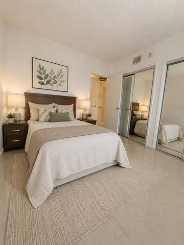 1481 NE Miami Gardens Drive 162, Miami, FL 33179