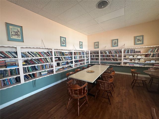 1481 NE Miami Gardens Drive 162, Miami, FL 33179