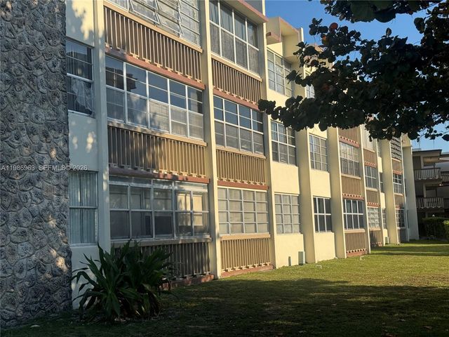 1481 NE Miami Gardens Drive 162, Miami, FL 33179
