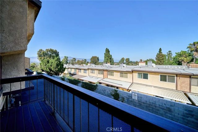 1826 Garvey 9, Alhambra, CA 91803