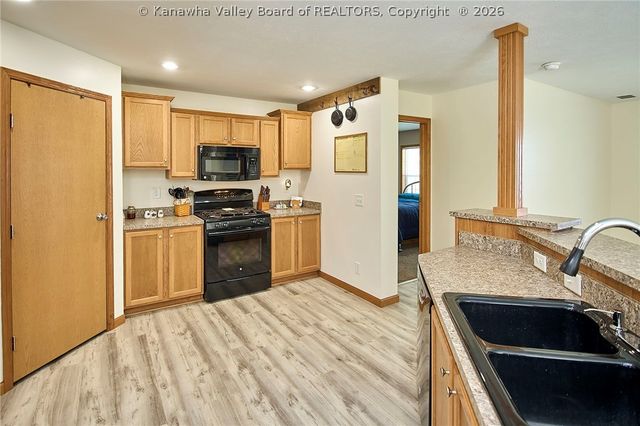 965 McComas Branch Road, Milton, WV 25541
