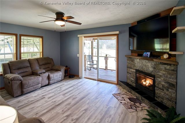 965 McComas Branch Road, Milton, WV 25541