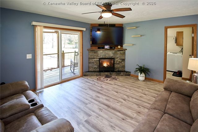 965 McComas Branch Road, Milton, WV 25541