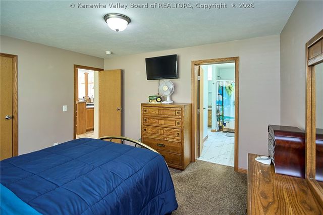 965 McComas Branch Road, Milton, WV 25541