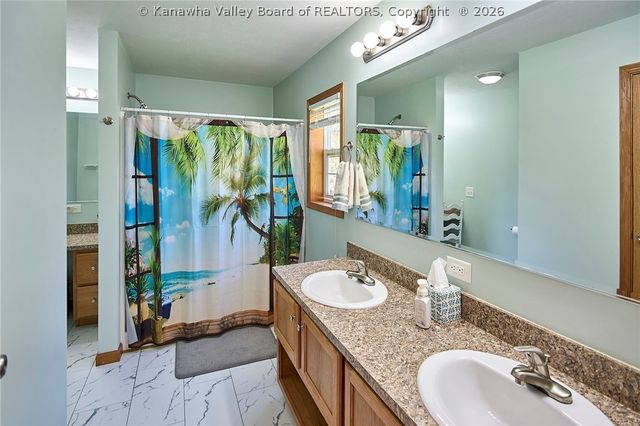 965 McComas Branch Road, Milton, WV 25541