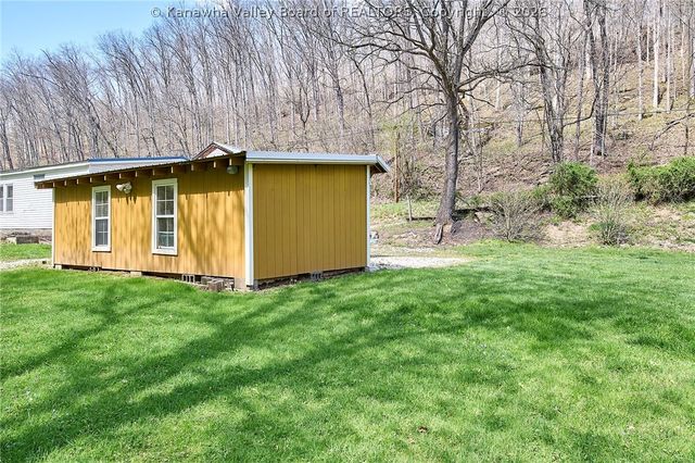 965 McComas Branch Road, Milton, WV 25541