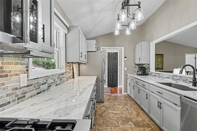 1157 Summit Way, Blairsville, GA 30512