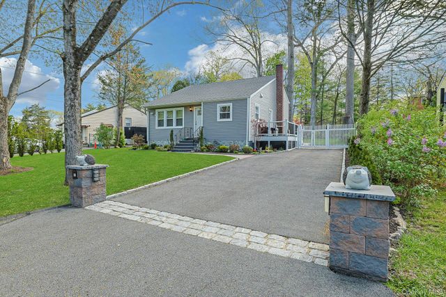 40 Sherwood Drive, Nanuet, NY 10954