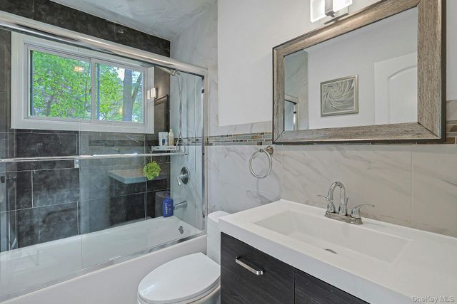 40 Sherwood Drive, Nanuet, NY 10954