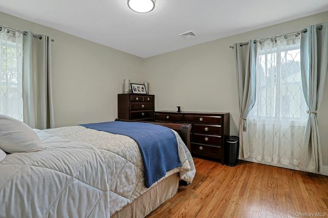 40 Sherwood Drive, Nanuet, NY 10954