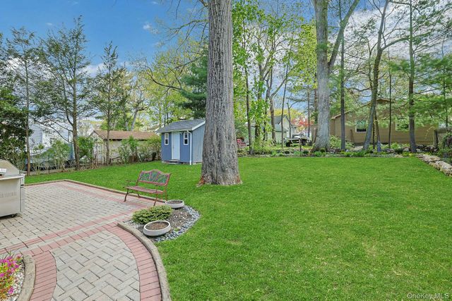 40 Sherwood Drive, Nanuet, NY 10954