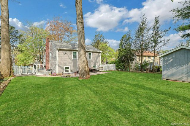 40 Sherwood Drive, Nanuet, NY 10954