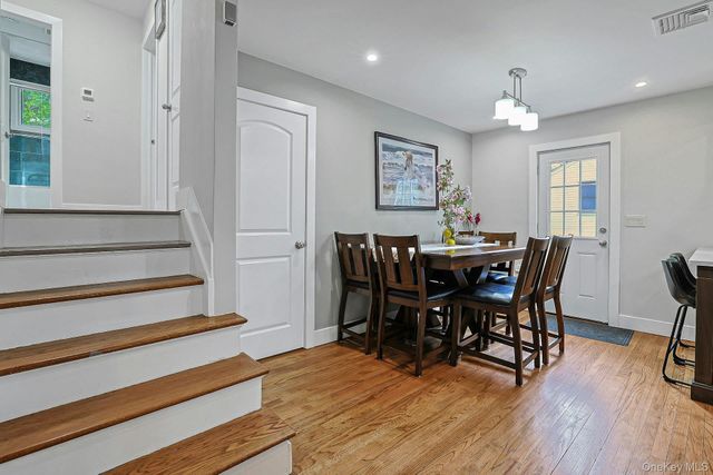 40 Sherwood Drive, Nanuet, NY 10954