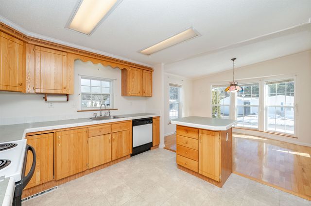 153 Eagle Drive, Rochester, NH 03868