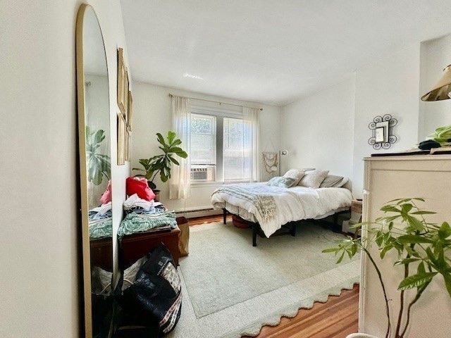 305 Cabot St. 4, Newton, MA 02460