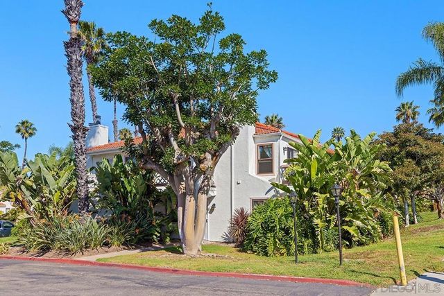 13262 Salmon River Rd 204, San Diego, CA 92129