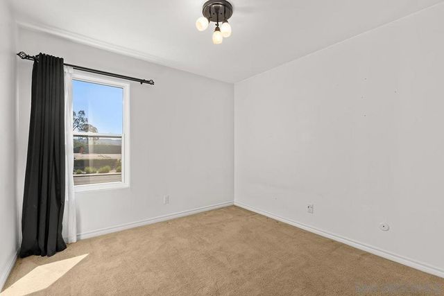 13262 Salmon River Rd 204, San Diego, CA 92129