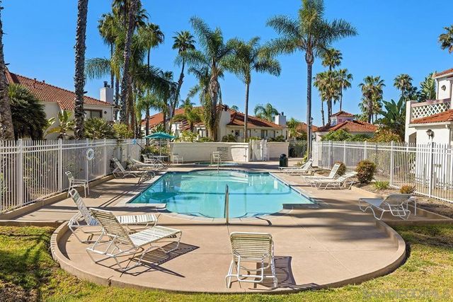 13262 Salmon River Rd 204, San Diego, CA 92129