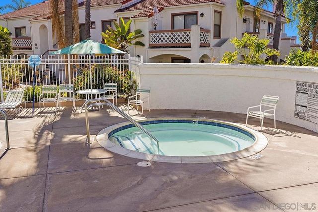 13262 Salmon River Rd 204, San Diego, CA 92129