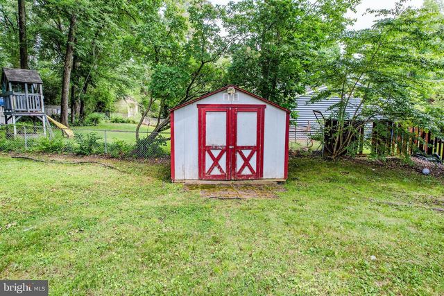 15613 WEMBROUGH ST, Silver Spring, MD 20905