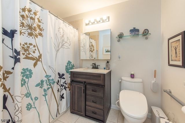 301 Kensington Ln, Livingston Twp., NJ 07039