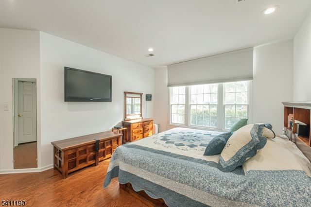 301 Kensington Ln, Livingston Twp., NJ 07039