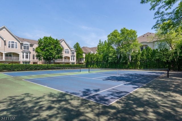 301 Kensington Ln, Livingston Twp., NJ 07039