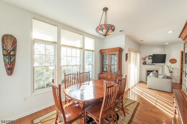 301 Kensington Ln, Livingston Twp., NJ 07039