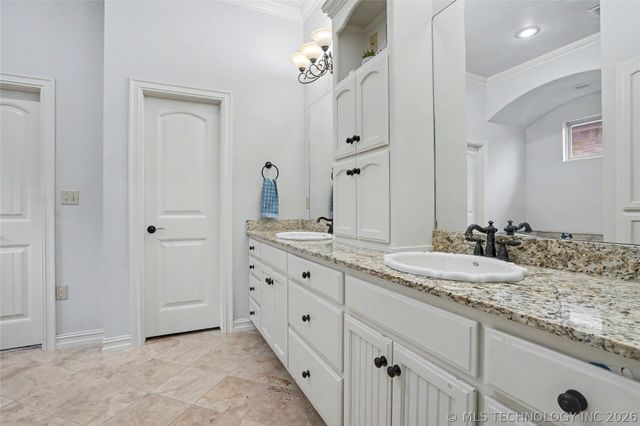 10474 S 86th Place, Bixby, OK 74133