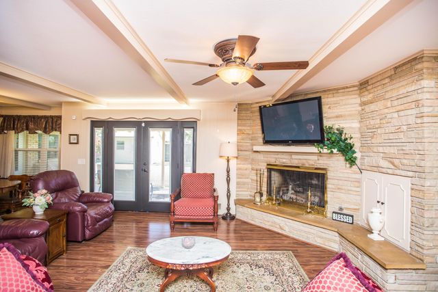 1208 Dallas, Plainview, TX 79072