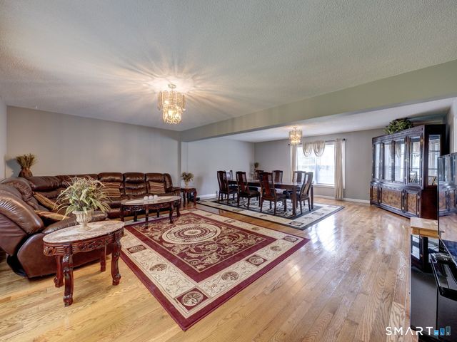 100 Mount Tobe Road, Plymouth, CT 06782