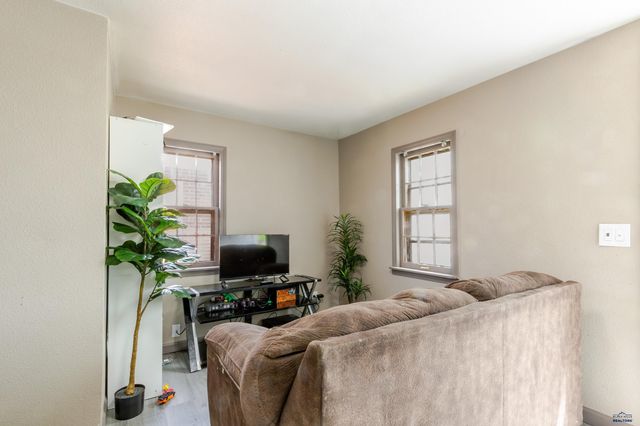 825 HOLCOMB AVE, Rapid City, SD 57701