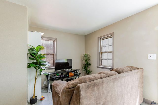 825 HOLCOMB AVE, Rapid City, SD 57701