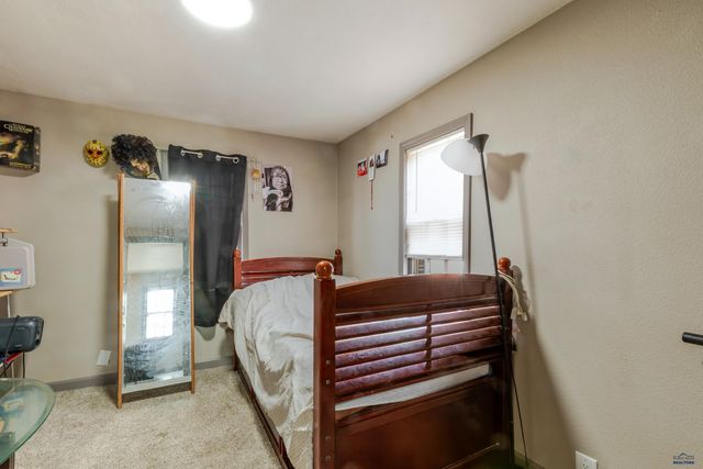 825 HOLCOMB AVE, Rapid City, SD 57701