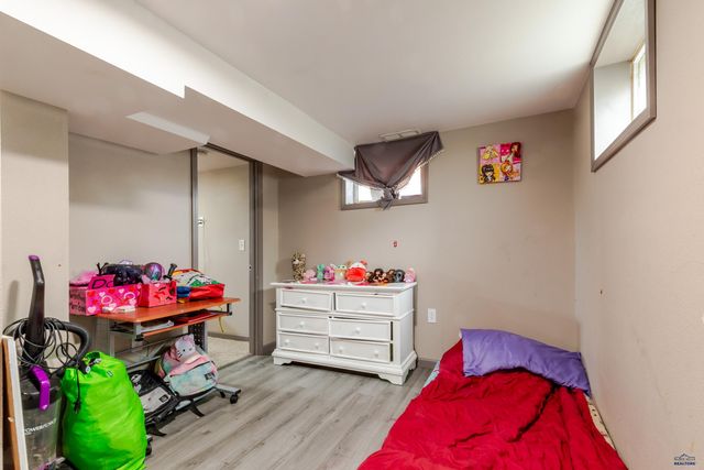 825 HOLCOMB AVE, Rapid City, SD 57701