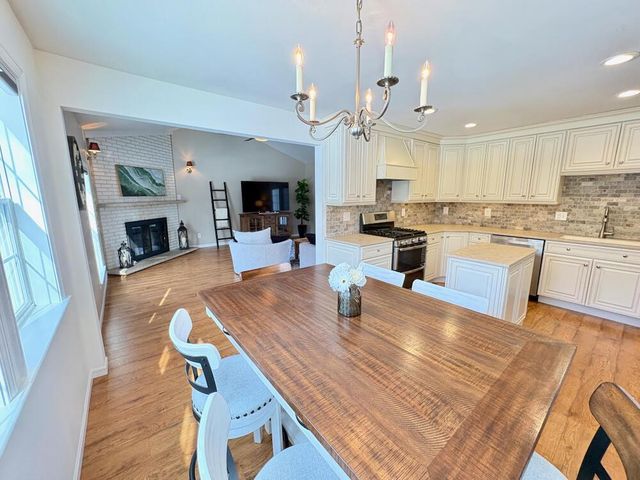 426 Sylvan DRIVE, Fontana, WI 53125