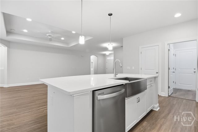 40 Washington Way, Richmond Hill, GA 31324