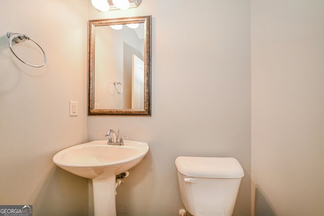 324 Cliffhaven Circle, Newnan, GA 30263