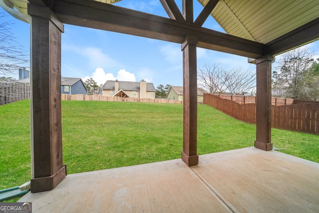 324 Cliffhaven Circle, Newnan, GA 30263