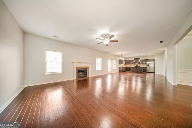 324 Cliffhaven Circle, Newnan, GA 30263