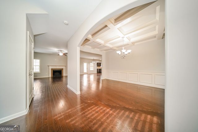 324 Cliffhaven Circle, Newnan, GA 30263