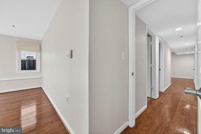 207-A PARK ST SE, Vienna, VA 22180