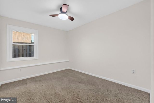 207-A PARK ST SE, Vienna, VA 22180