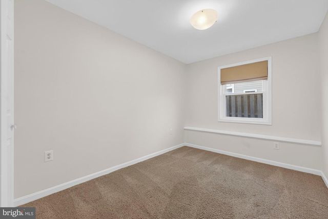 207-A PARK ST SE, Vienna, VA 22180