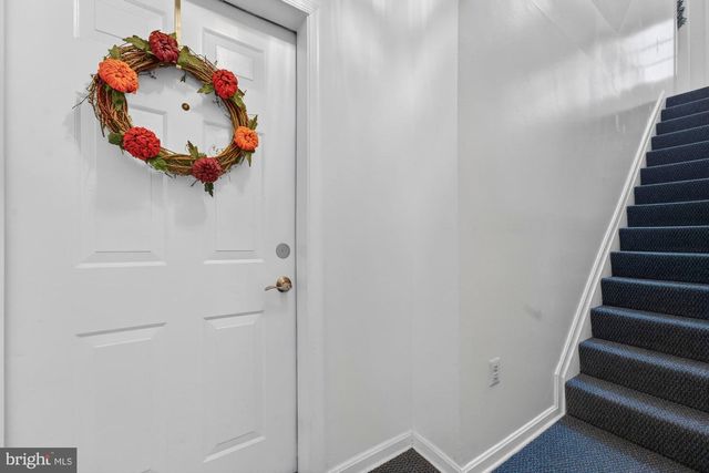 207-A PARK ST SE, Vienna, VA 22180