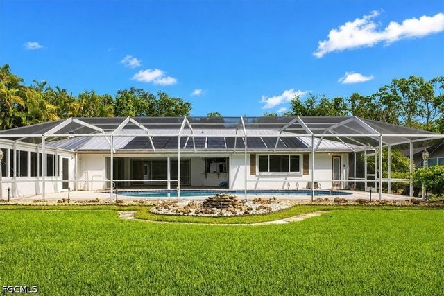 1364 Shadow LN, Fort Myers, FL 33901